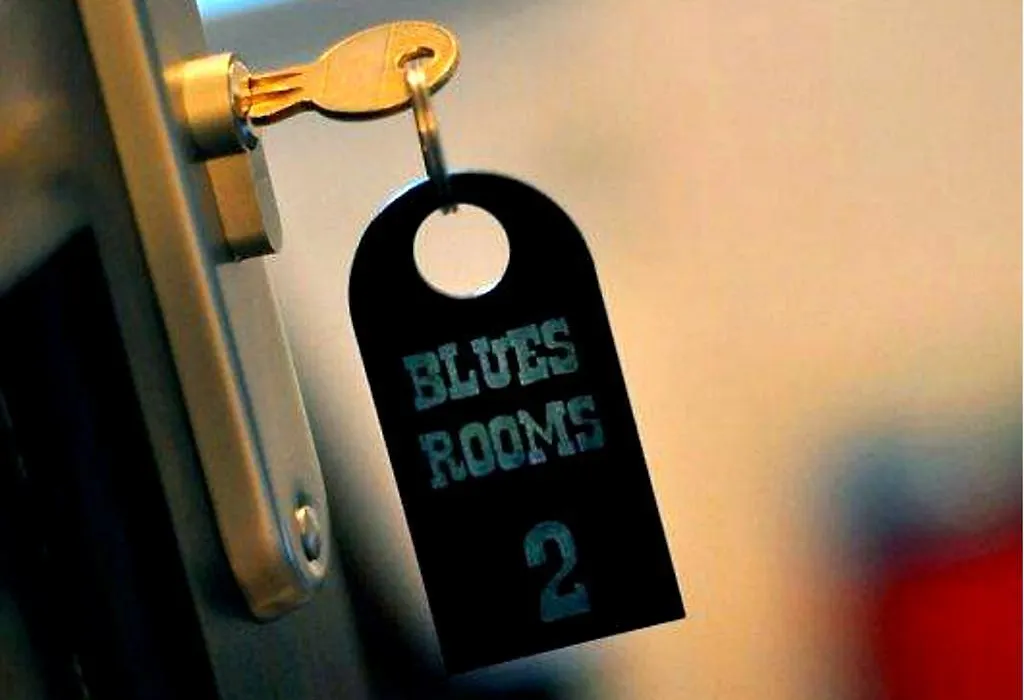 Blues Rooms-1